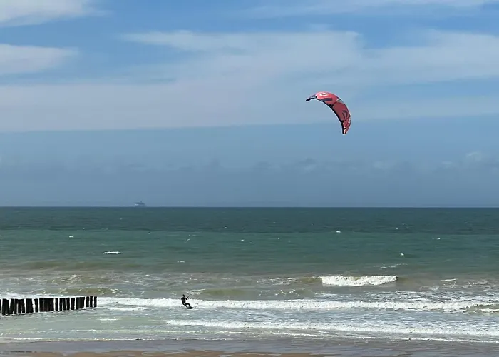 Au Pied Du Cap, Les Pieds Dans L\'Eau